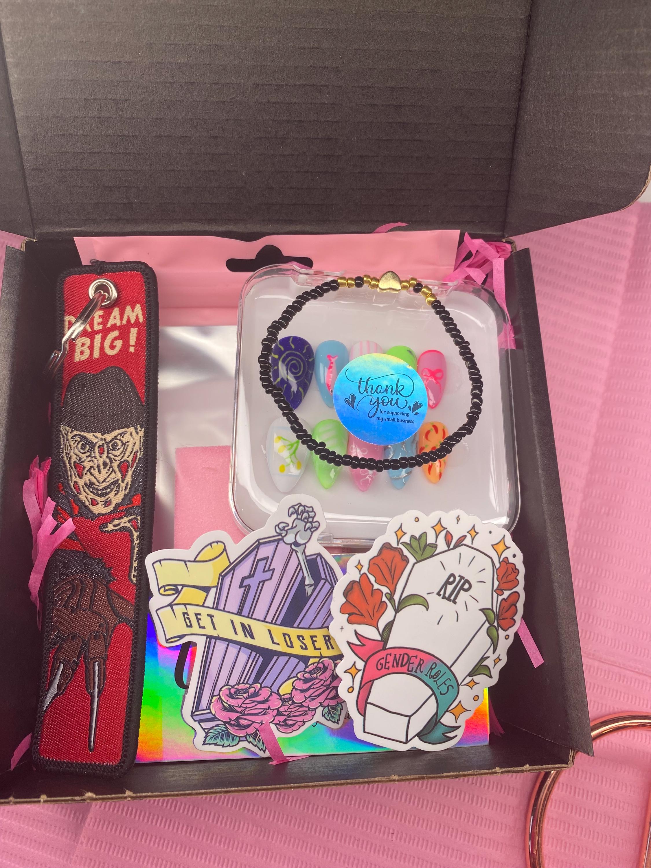 Custom hand painted press on nails - custom set - personal gifts - gifts for her