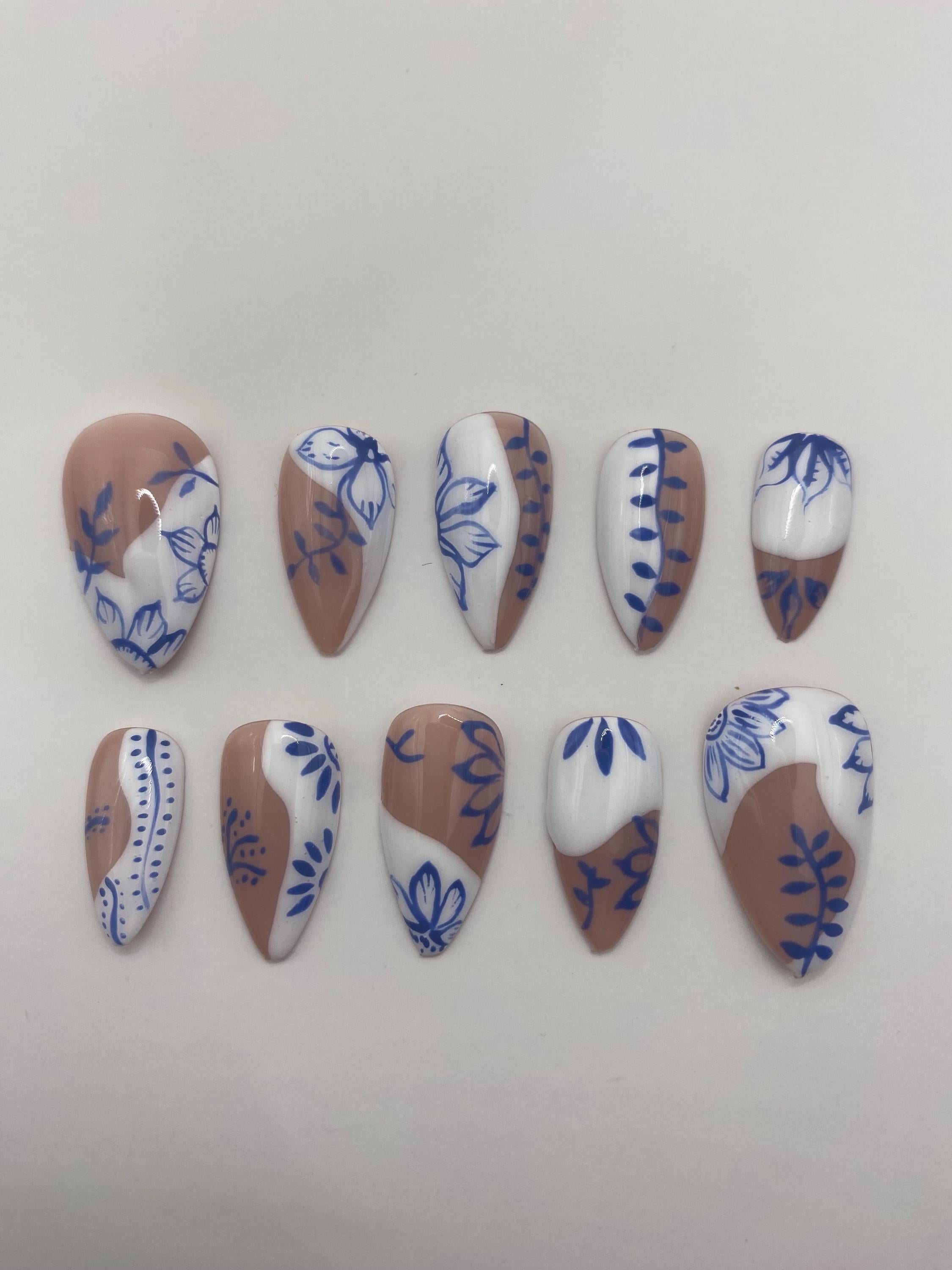 Moroccan inspired press on nails - Santorini nails- holiday nails - gifts for her - white and blue nails