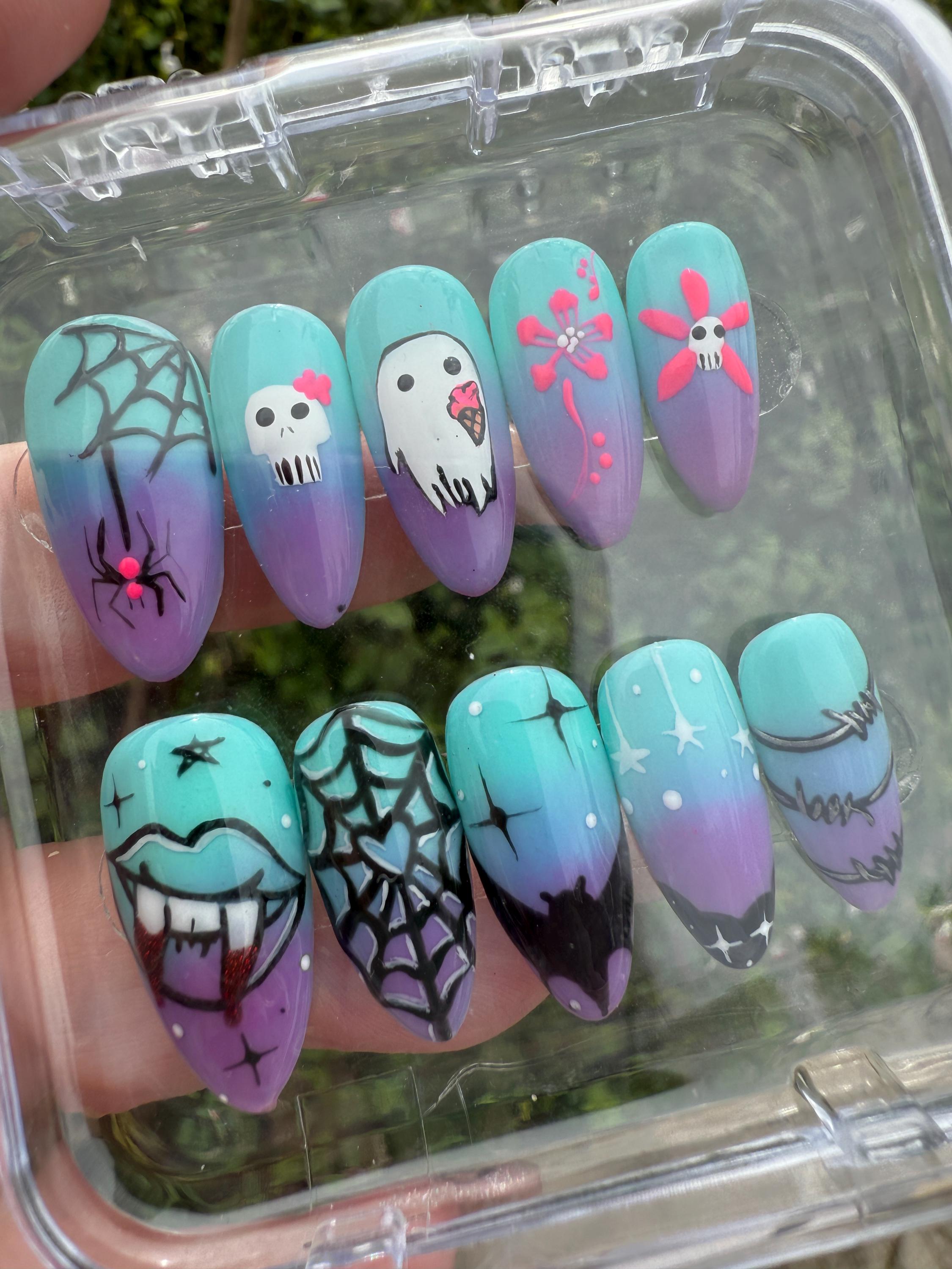 Summerween ombré press on nails - Blue purple fake nails - reusable handmade nails - gothic spooky press ons - gift for her