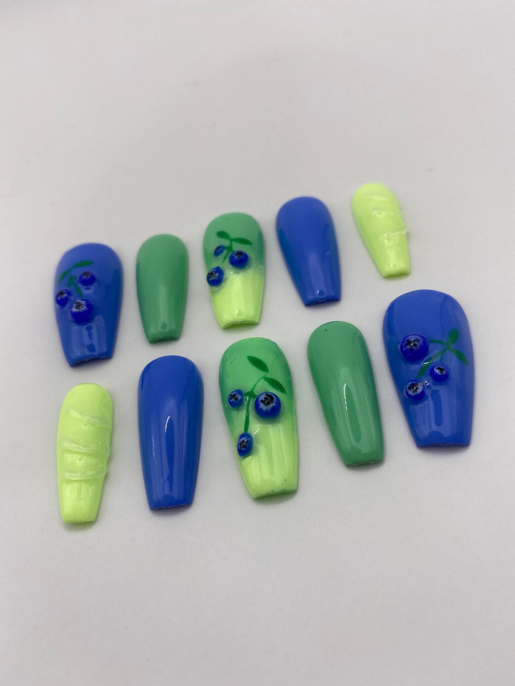 Matcha blueberry lemonade press on nails - gifts for her - fruit nails - fake nails - nail art - summer