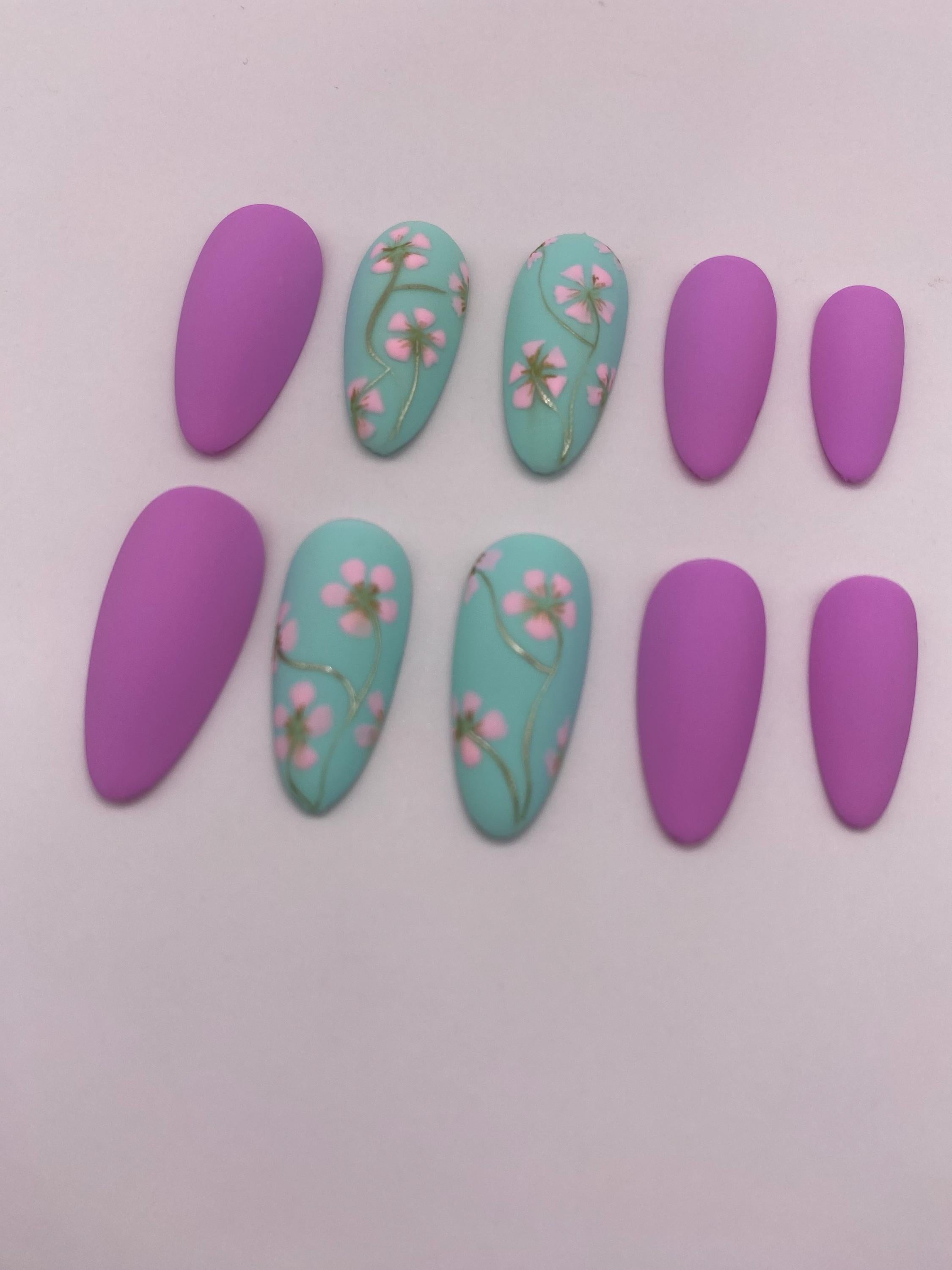 Cherry blossom press on nails - Sakura Floral fake nails - spring nail art set - reusable handmade nails - soft pink press on - gift for her