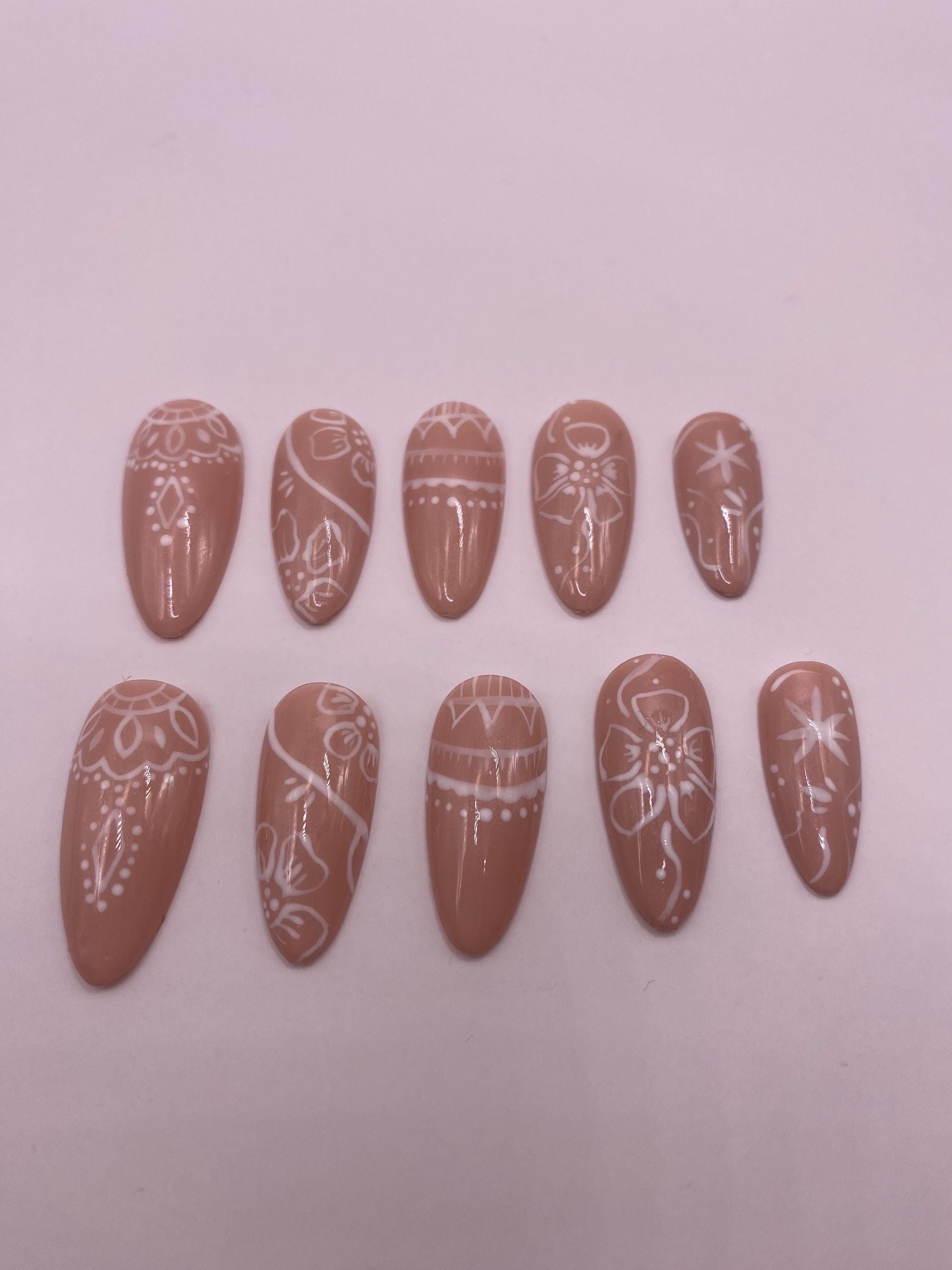 Boho summer press on nails - Neutral fake nails - summer nail art set - reusable handmade nails - clean girl press on - gift for her