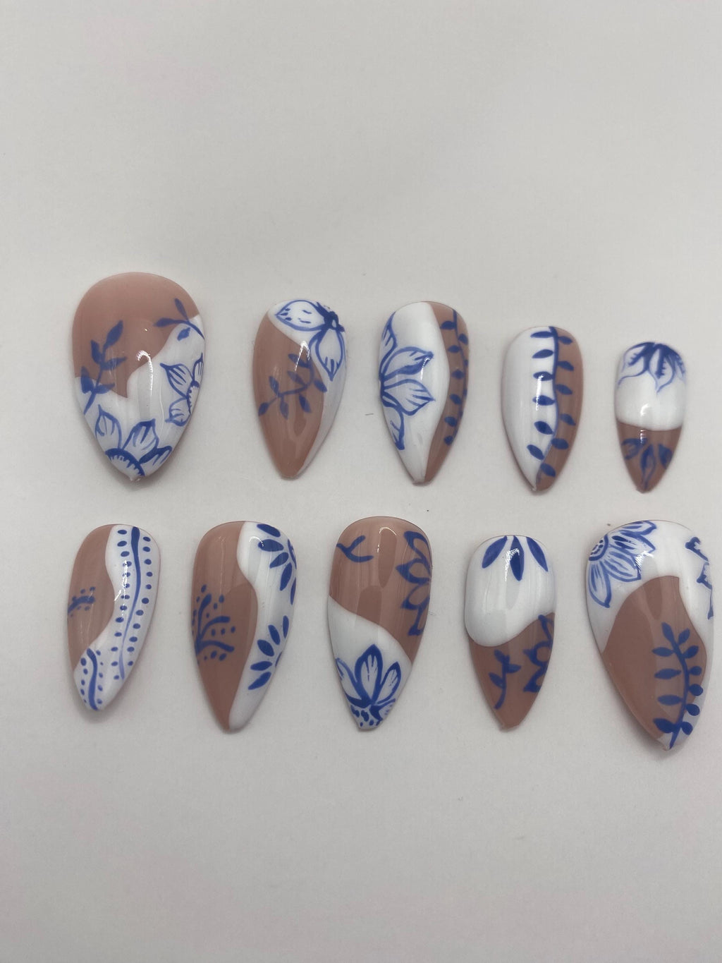 Moroccan inspired press on nails - Santorini nails- holiday nails - gifts for her - white and blue nails