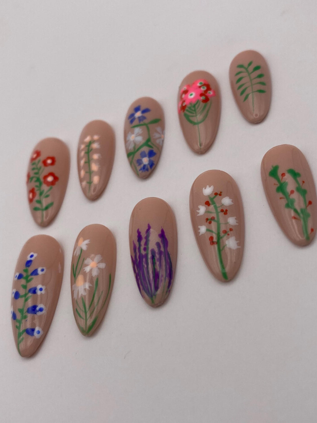 Floral press on nails - Garden fake nails - reusable handmade nails - flower press ons - gift for her