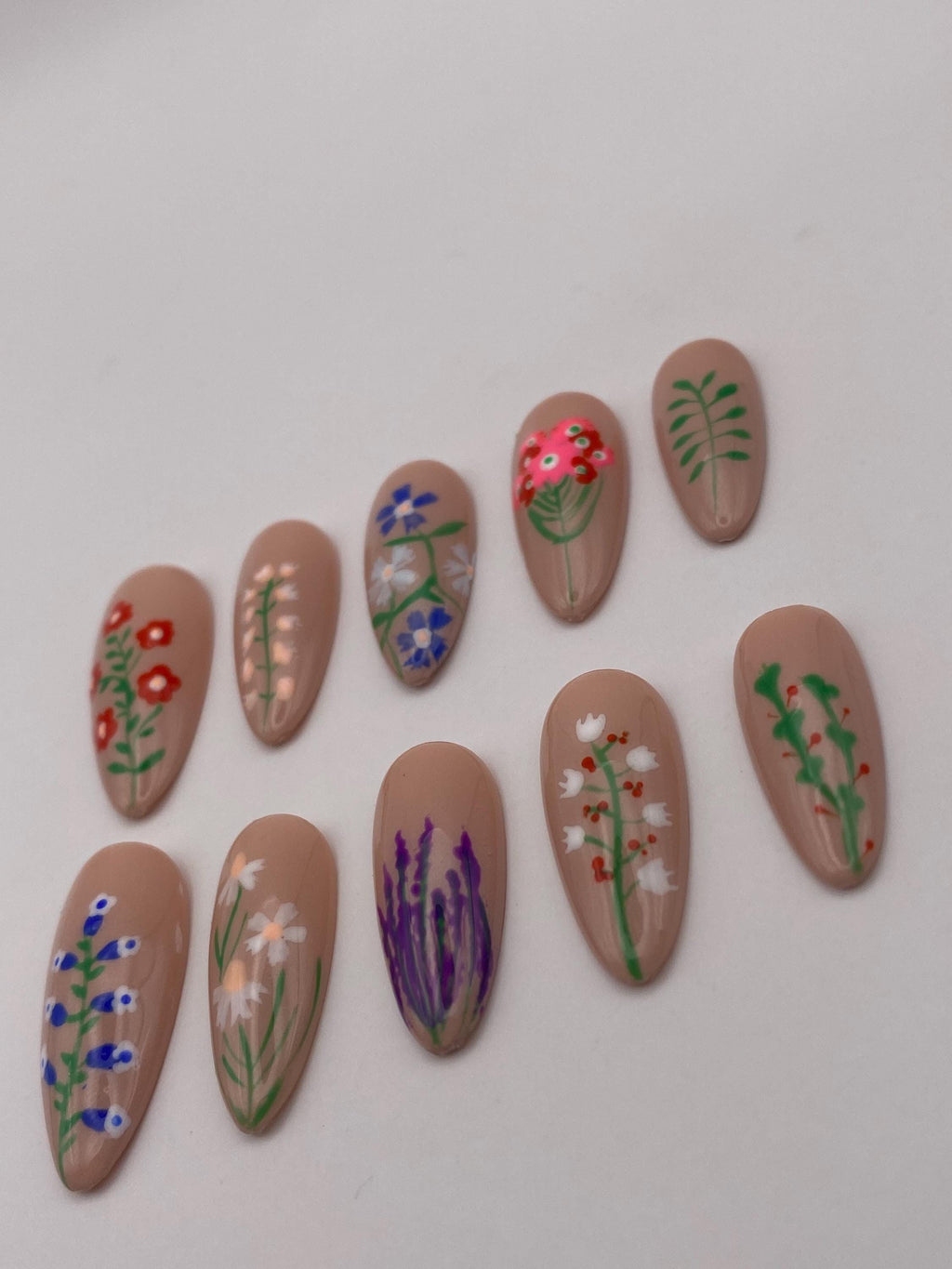 Floral press on nails - Garden fake nails - reusable handmade nails - flower press ons - gift for her