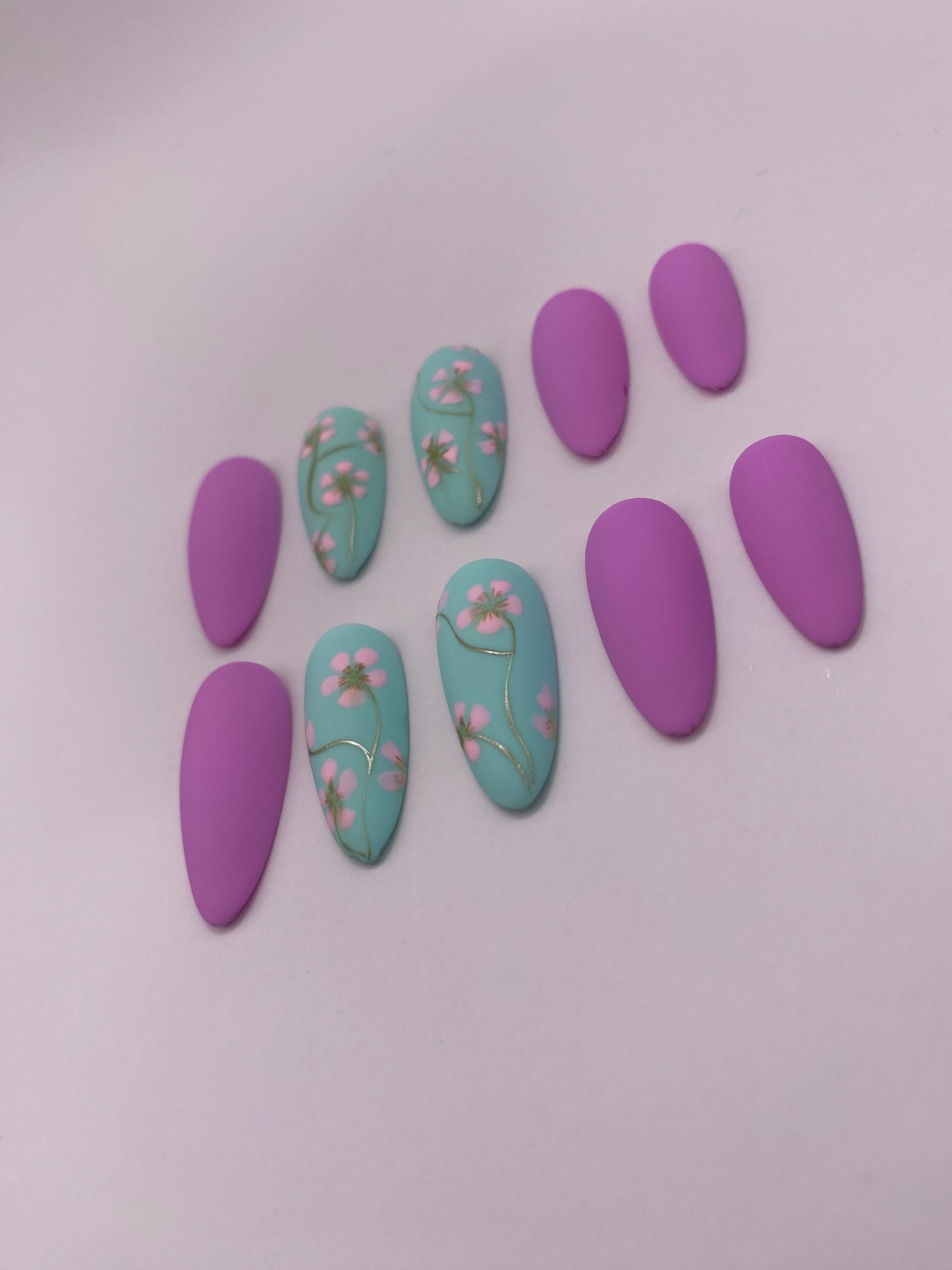 Cherry blossom press on nails - Sakura Floral fake nails - spring nail art set - reusable handmade nails - soft pink press on - gift for her