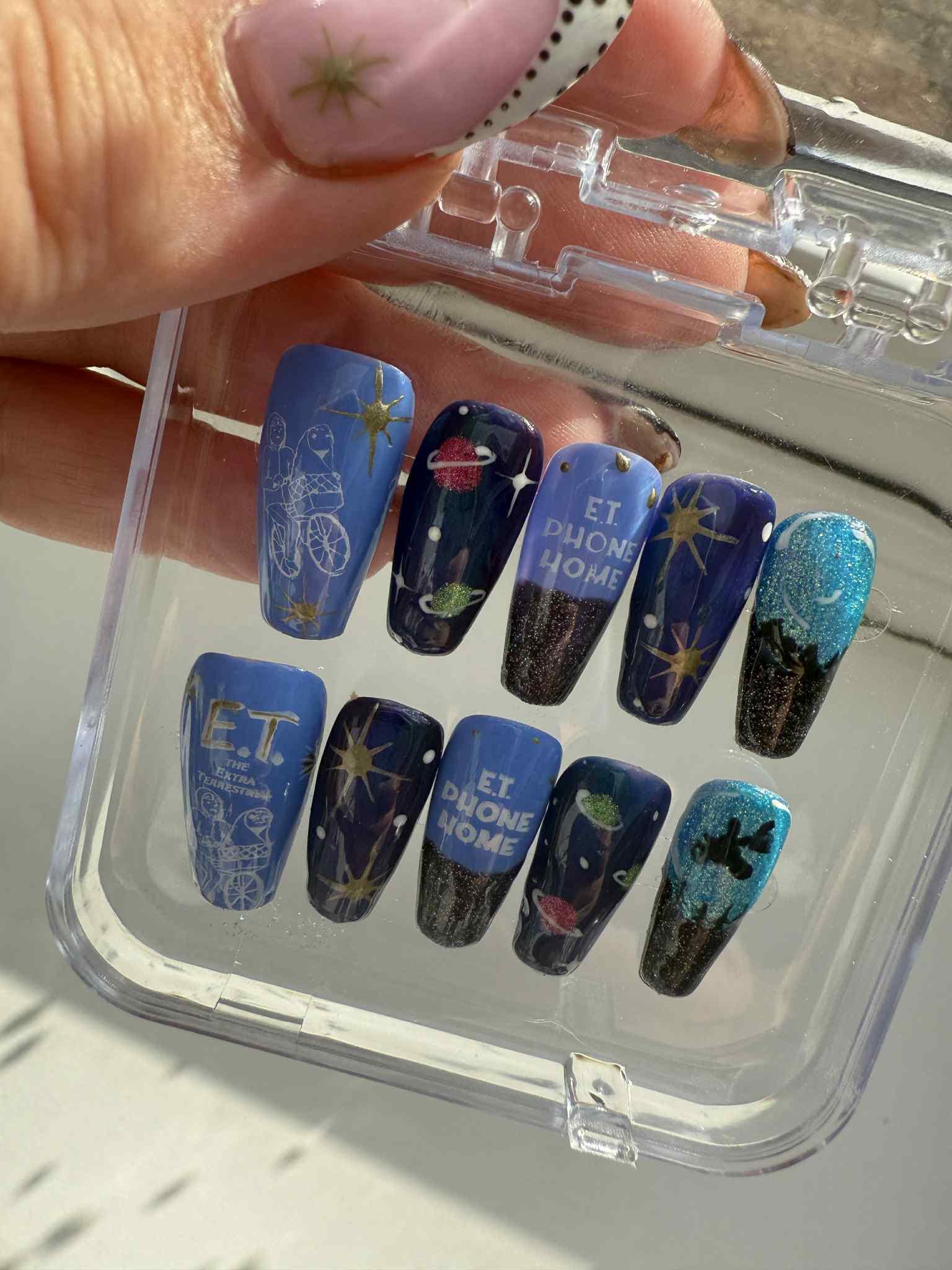 E.T. Inspired Press-On Nails – Blue Galaxy Nail Set with Alien & Space Design – Cosmic Handmade False Nails- Gifts for her