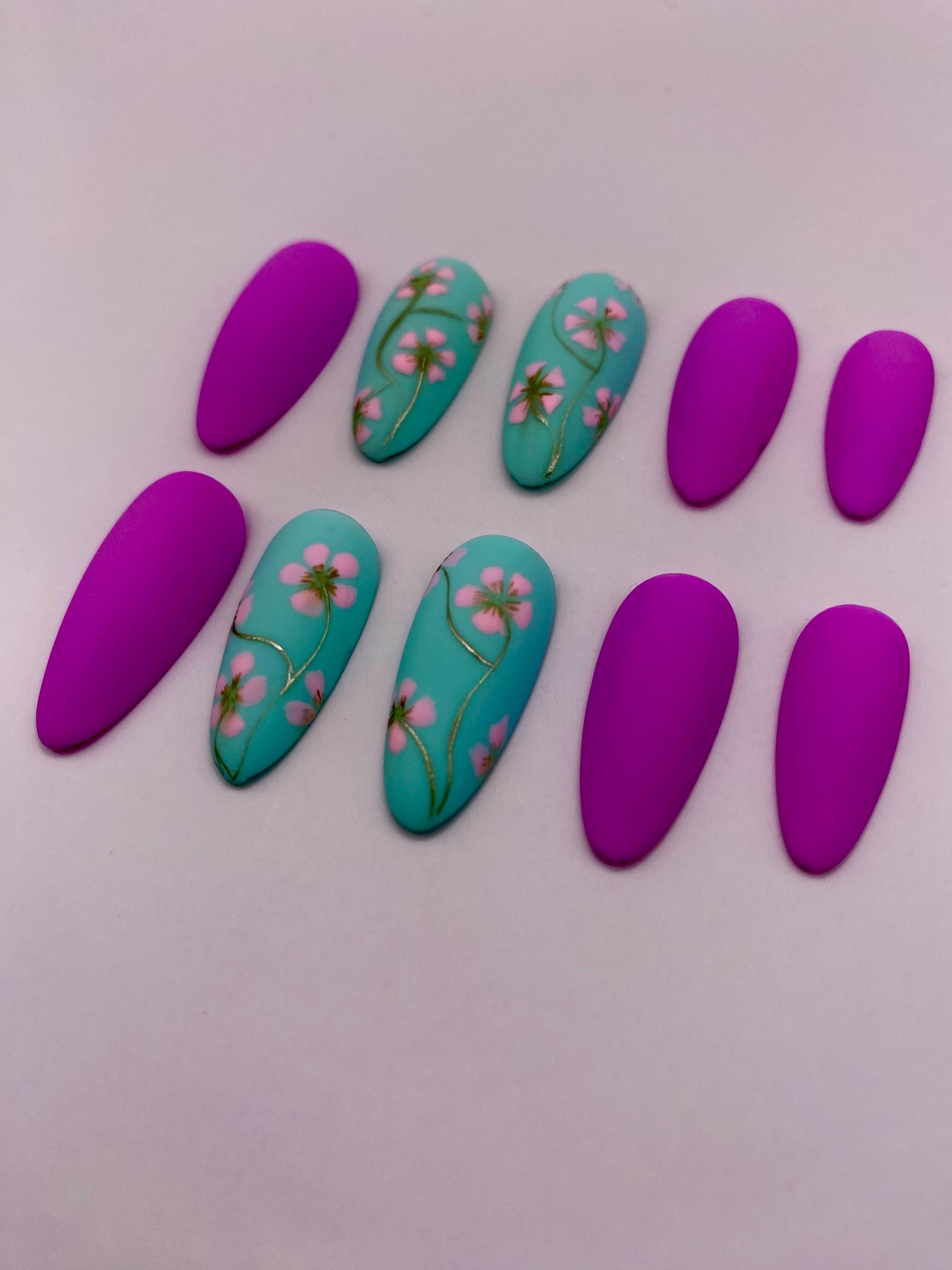 Cherry blossom press on nails - Sakura Floral fake nails - spring nail art set - reusable handmade nails - soft pink press on - gift for her
