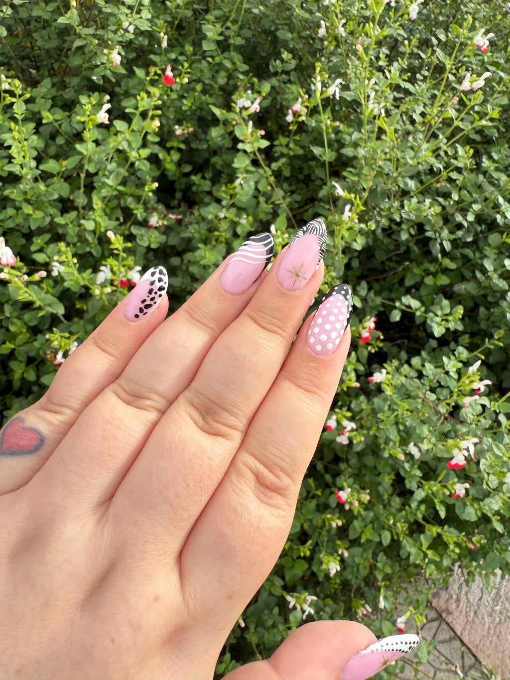 Elegant Black & White French Tip Press On Nails | Luxury Handmade False Nails reusable handmade nails - minimal press ons - gift for her