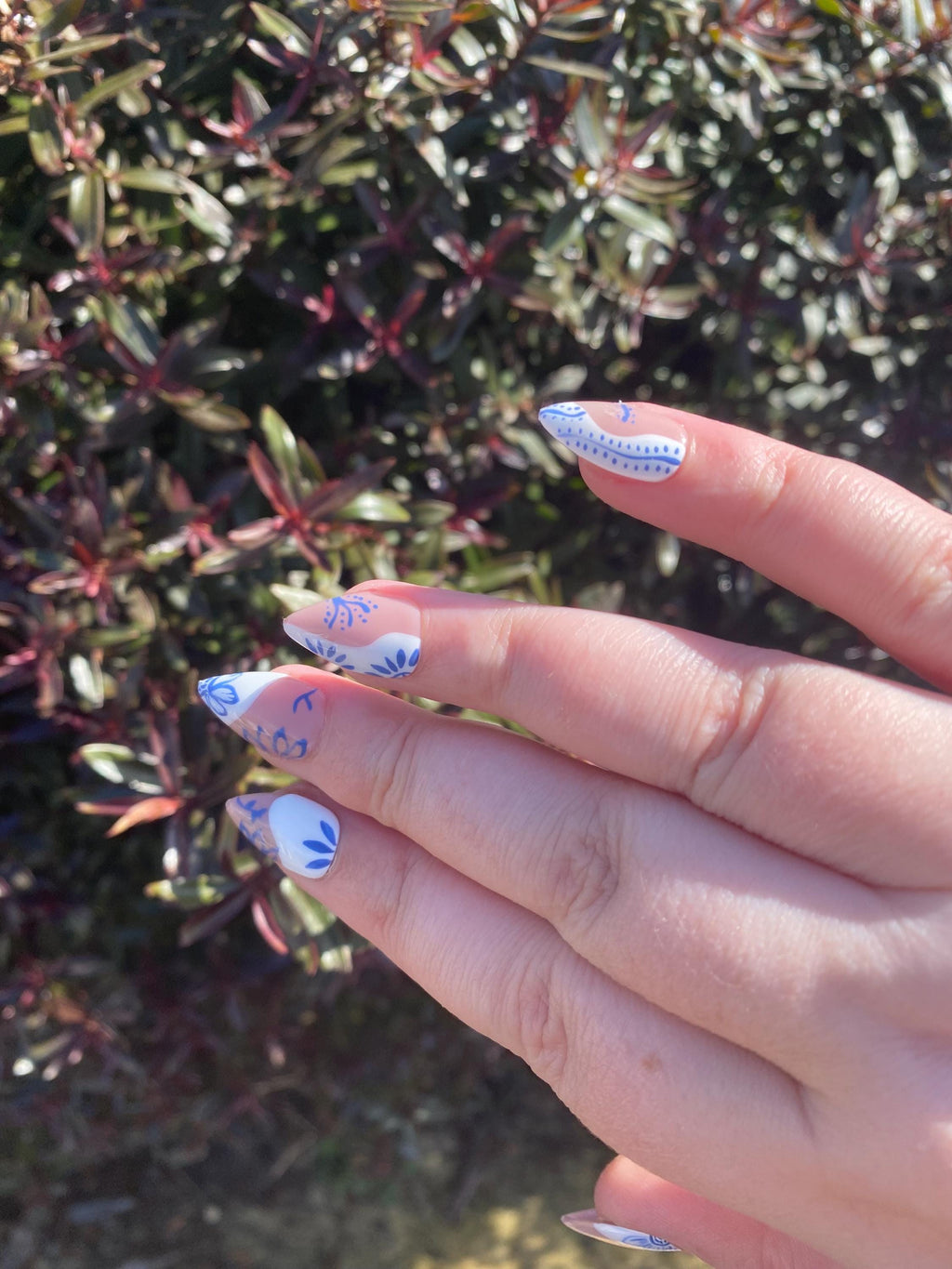 Moroccan inspired press on nails - Santorini nails- holiday nails - gifts for her - white and blue nails