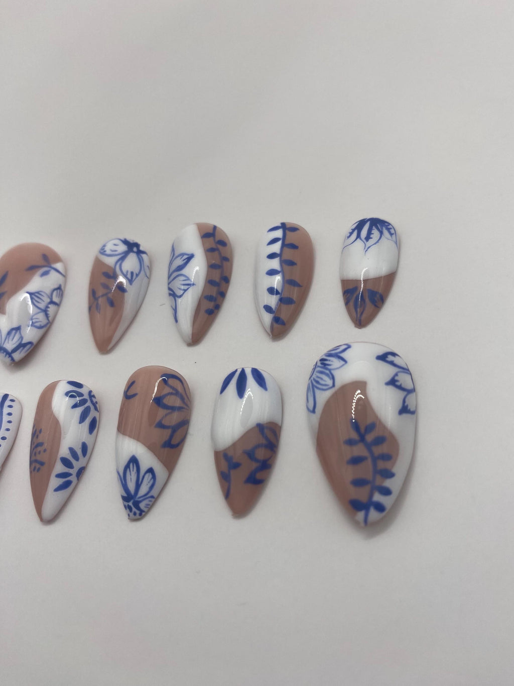 Moroccan inspired press on nails - Santorini nails- holiday nails - gifts for her - white and blue nails