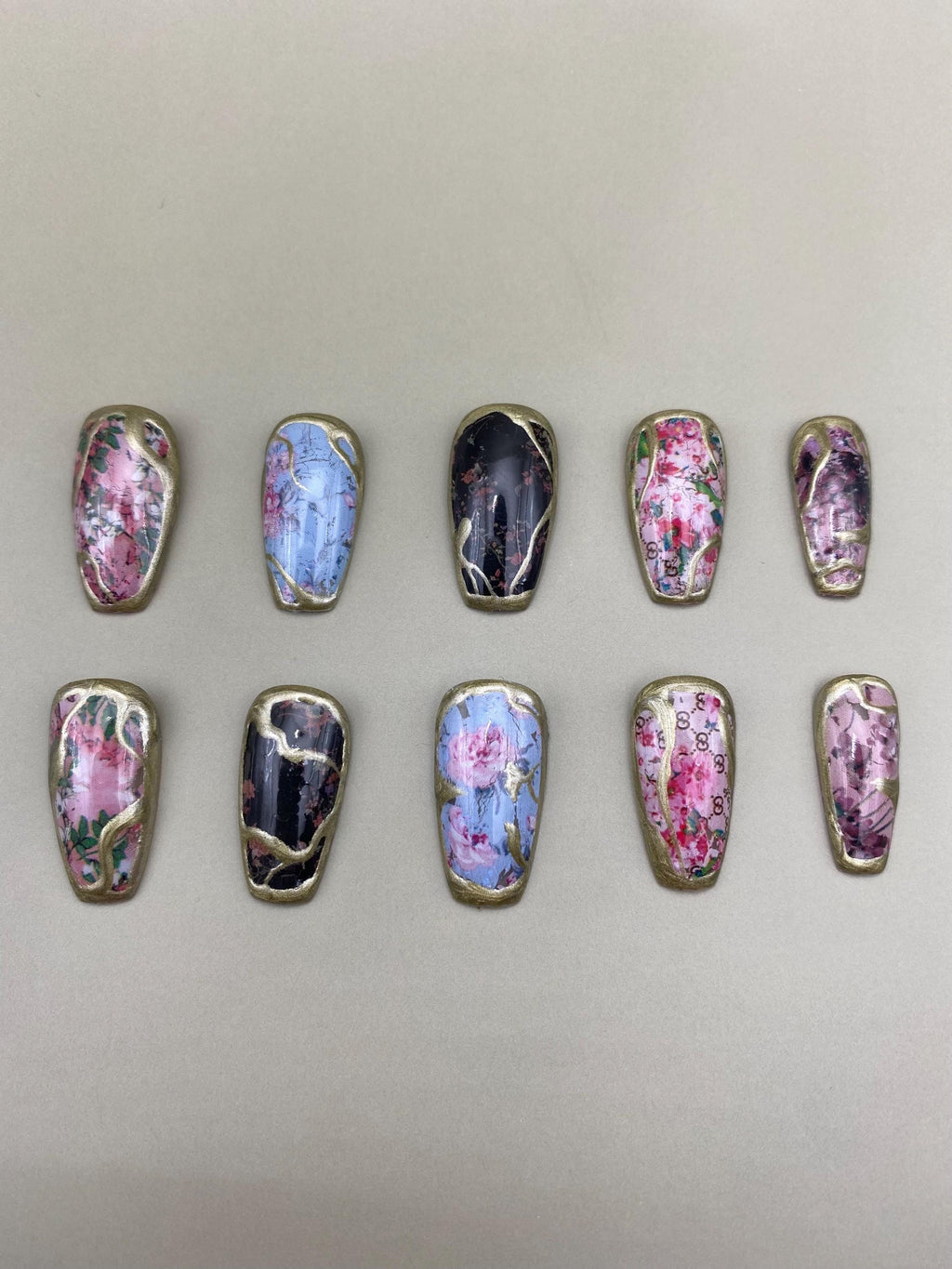 Garden party press on nails - vintage press on nails - gifts for her - Bridgerton inspired - floral - flowers - spring - art - gift