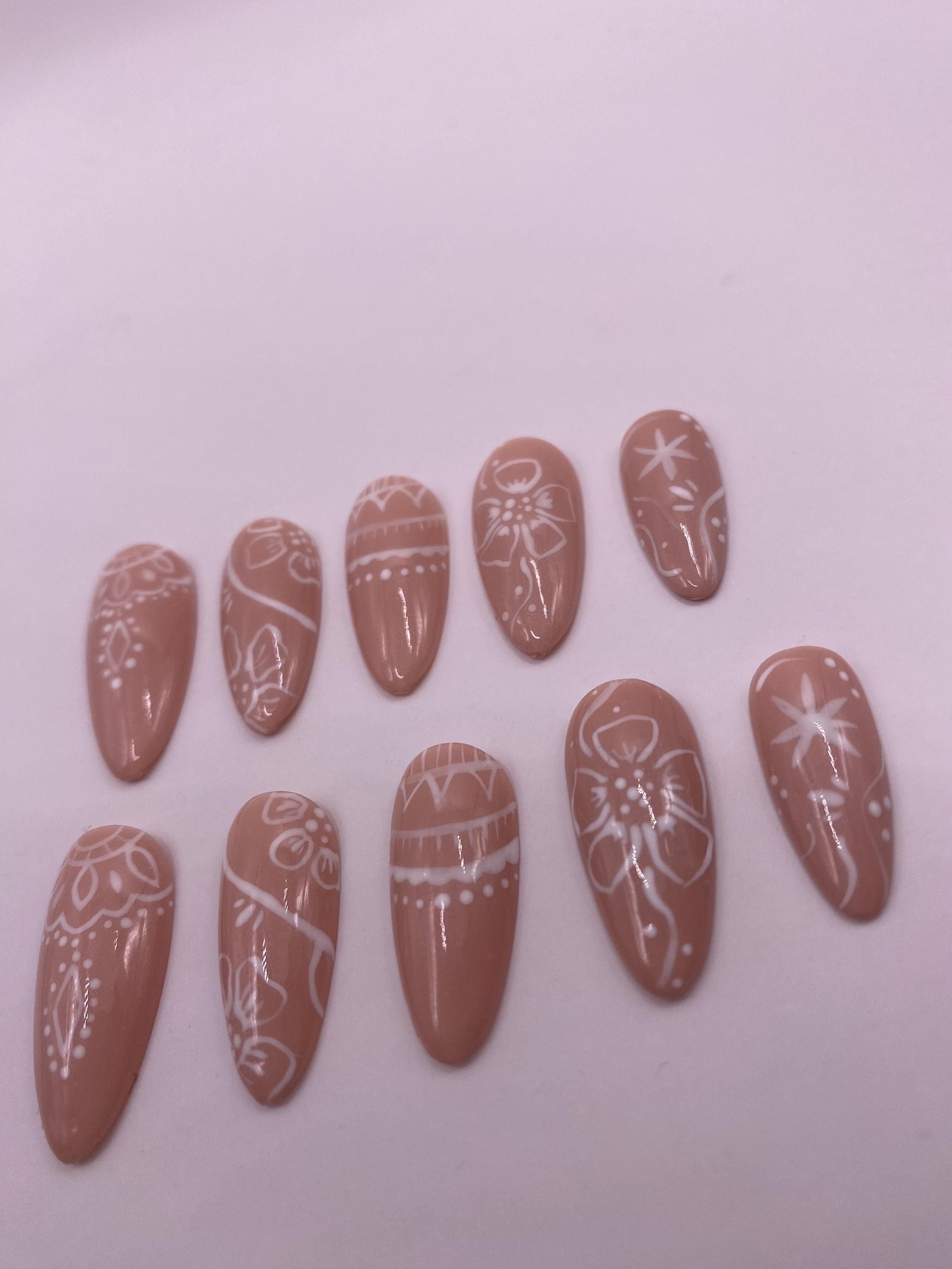 Boho summer press on nails - Neutral fake nails - summer nail art set - reusable handmade nails - clean girl press on - gift for her