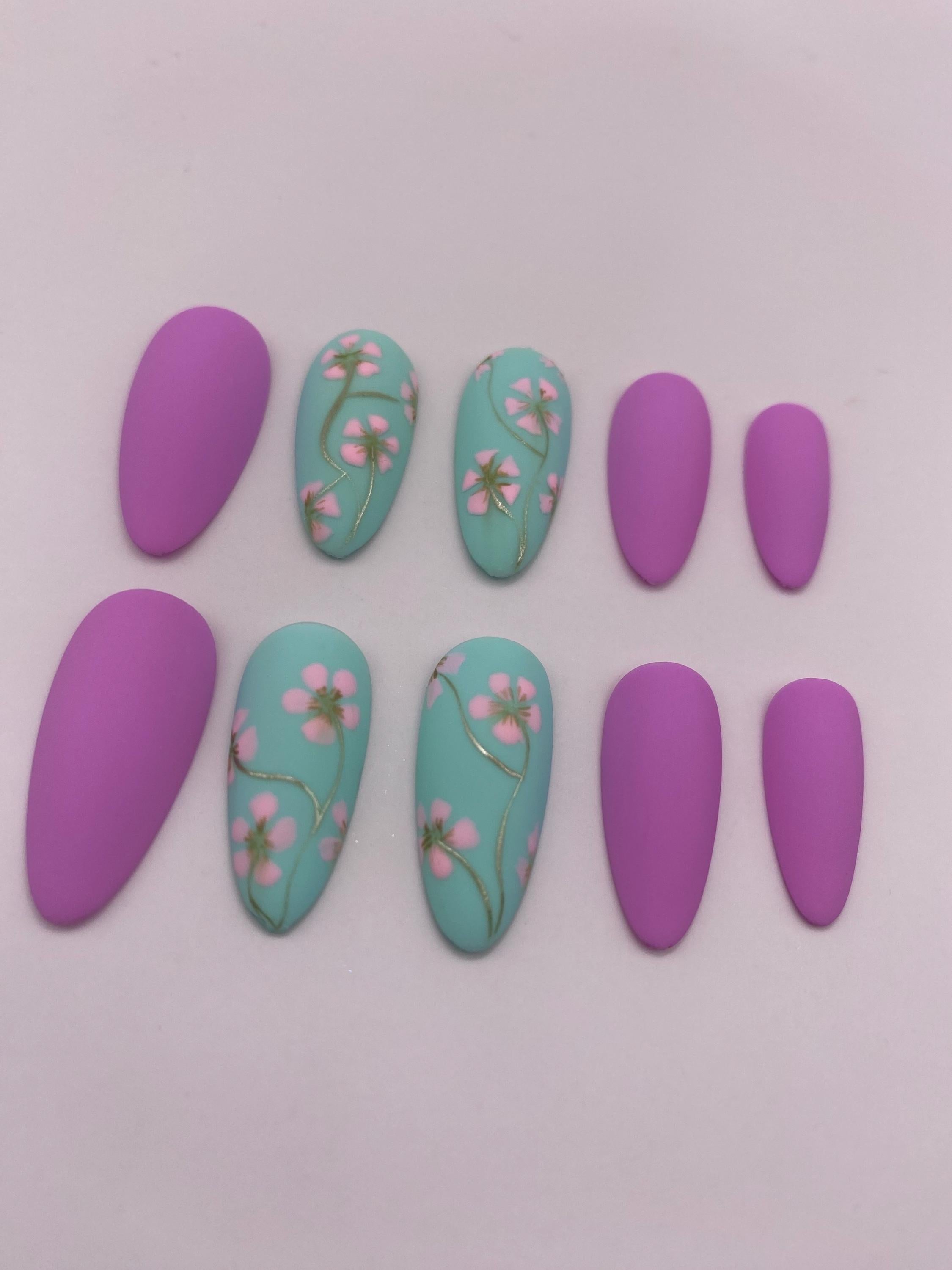 Cherry blossom press on nails - Sakura Floral fake nails - spring nail art set - reusable handmade nails - soft pink press on - gift for her
