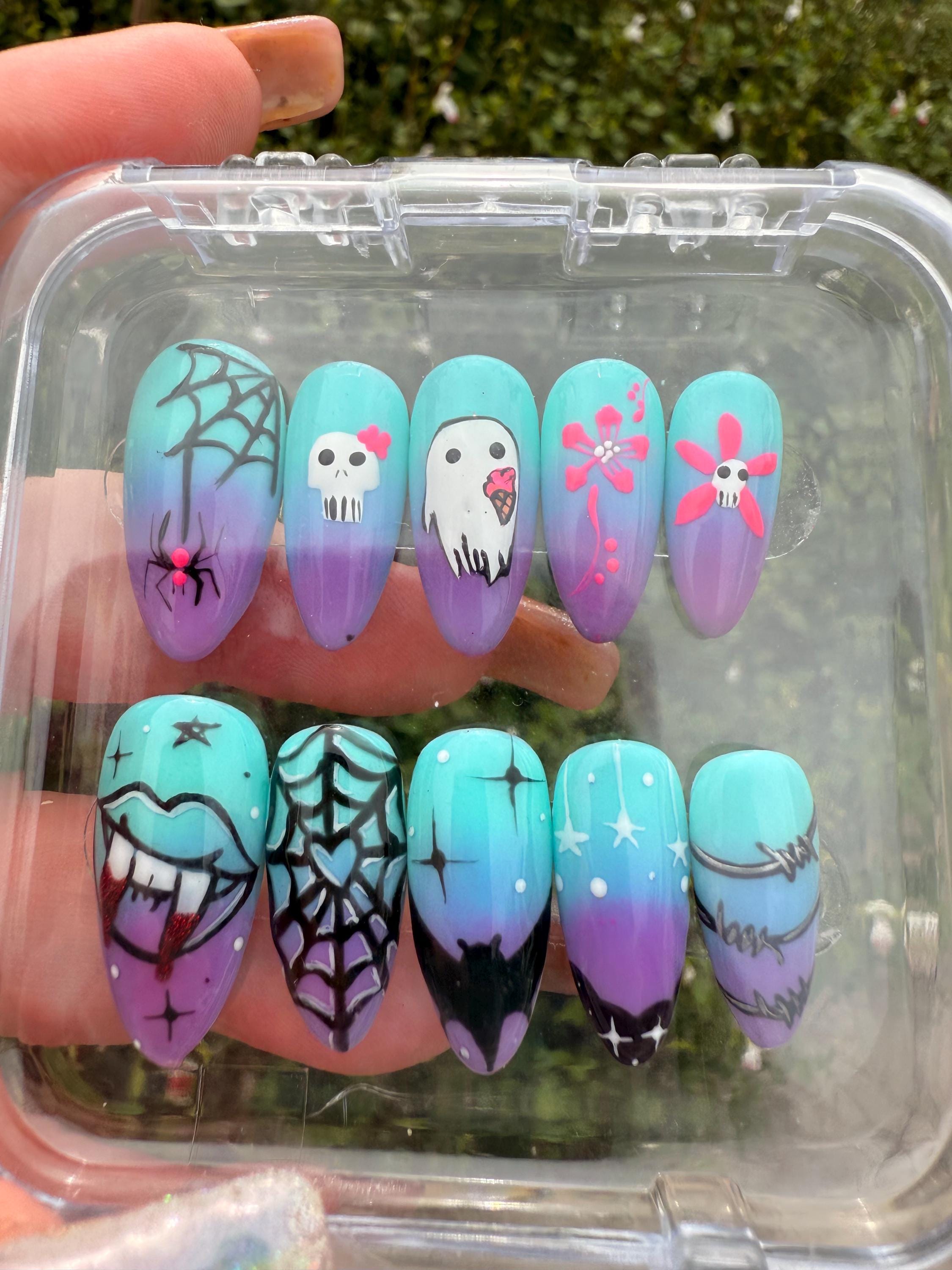 Summerween ombré press on nails - Blue purple fake nails - reusable handmade nails - gothic spooky press ons - gift for her