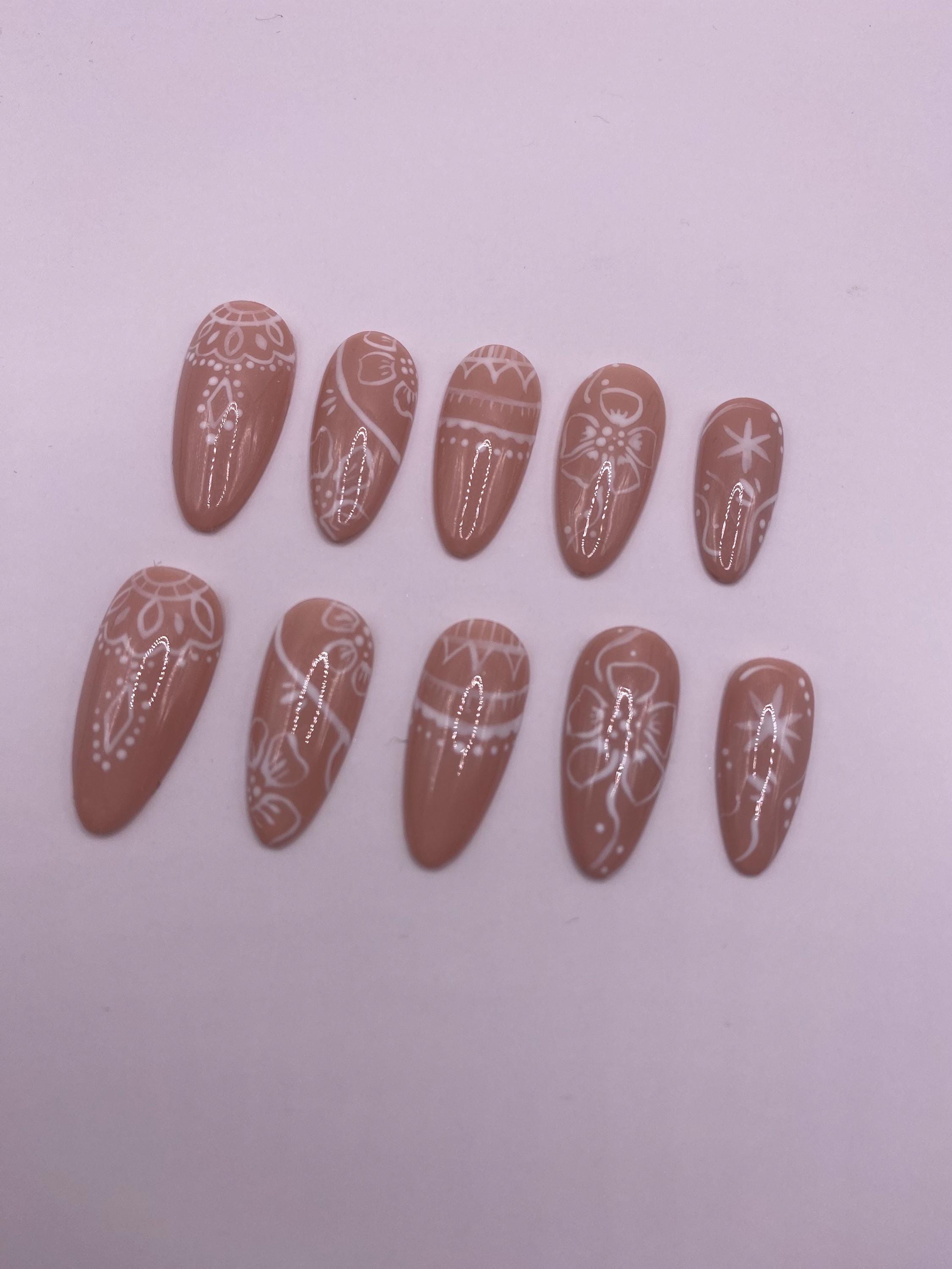 Boho summer press on nails - Neutral fake nails - summer nail art set - reusable handmade nails - clean girl press on - gift for her