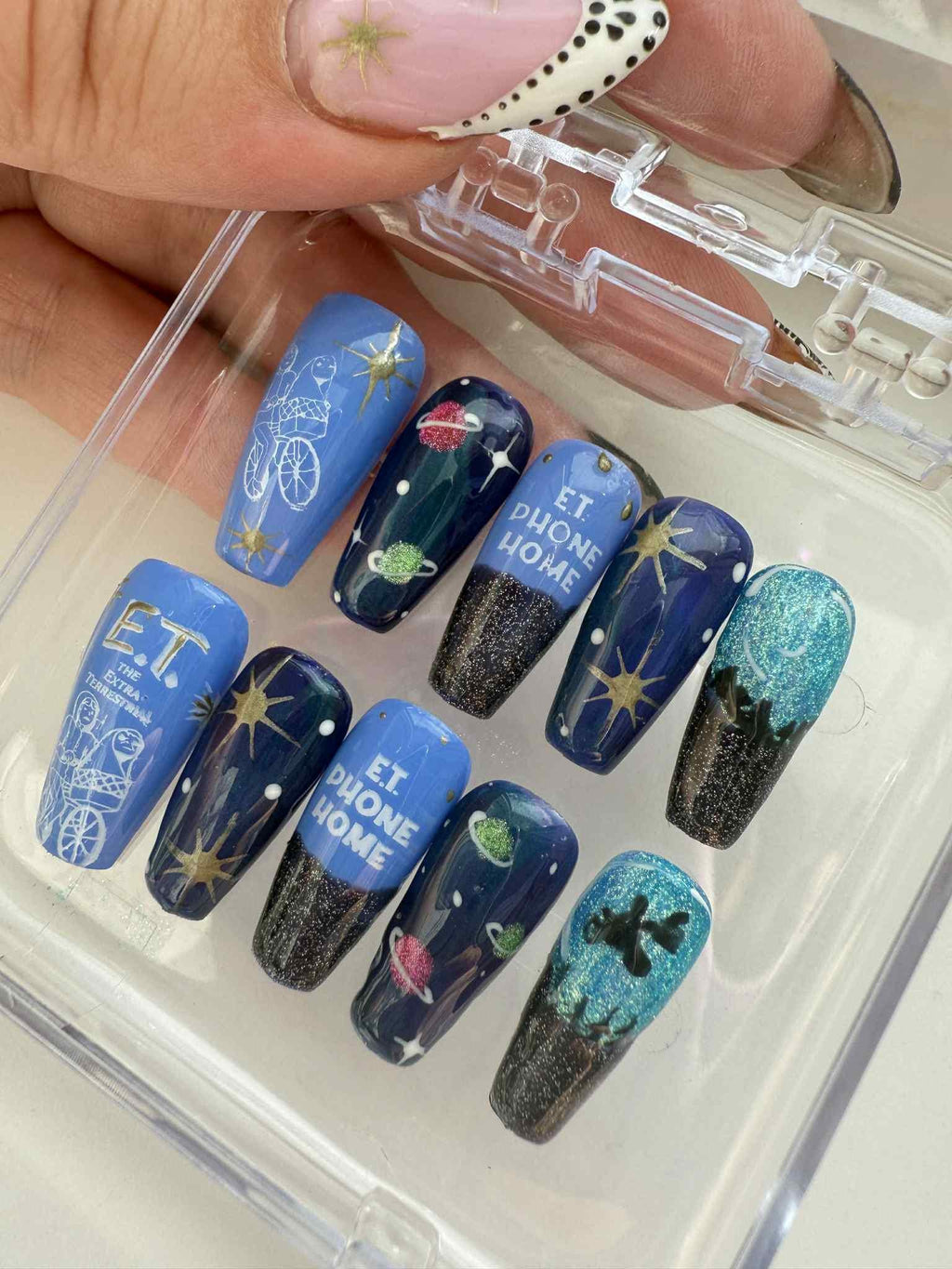 E.T. Inspired Press-On Nails – Blue Galaxy Nail Set with Alien & Space Design – Cosmic Handmade False Nails- Gifts for her