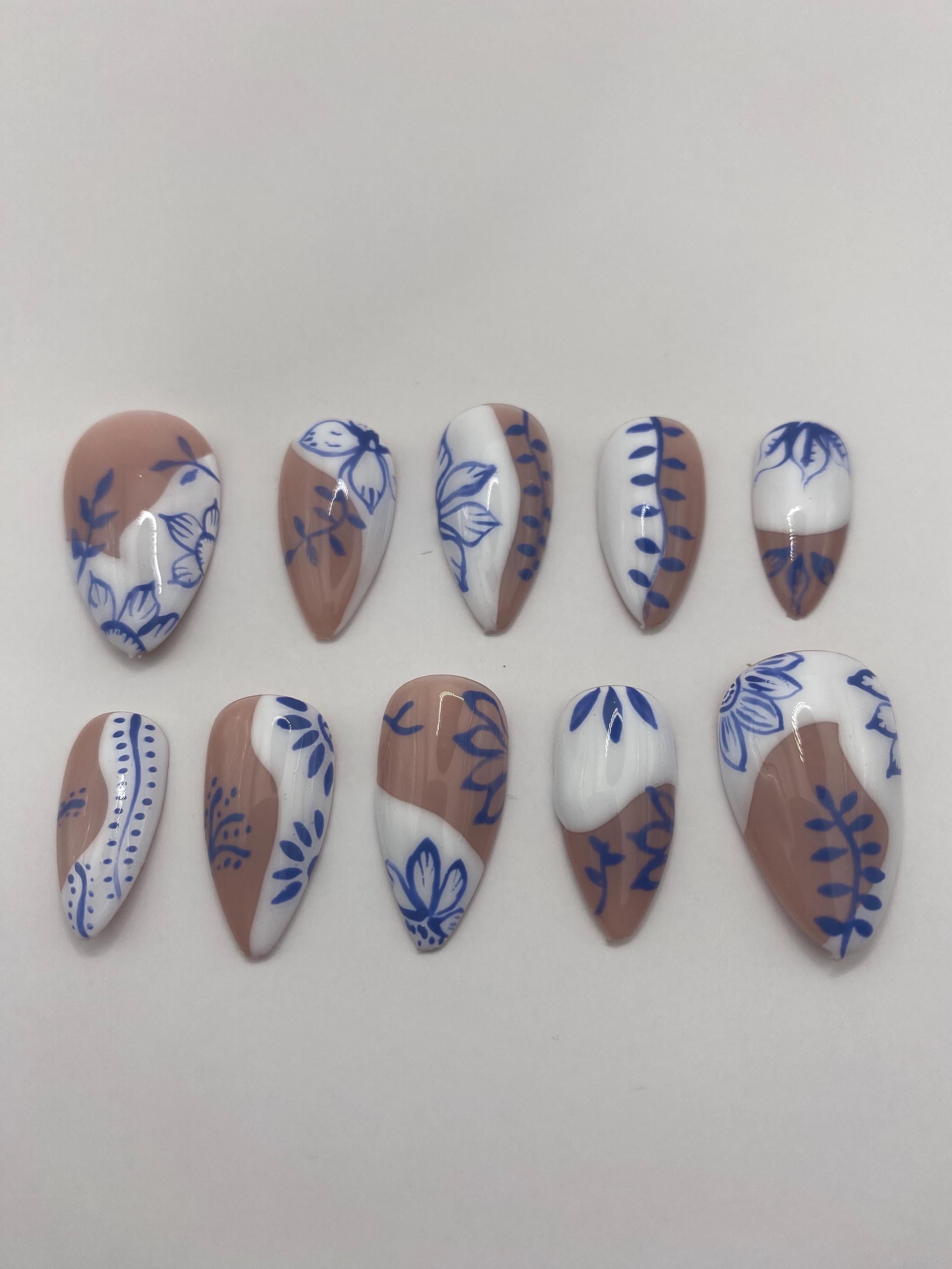Moroccan inspired press on nails - Santorini nails- holiday nails - gifts for her - white and blue nails