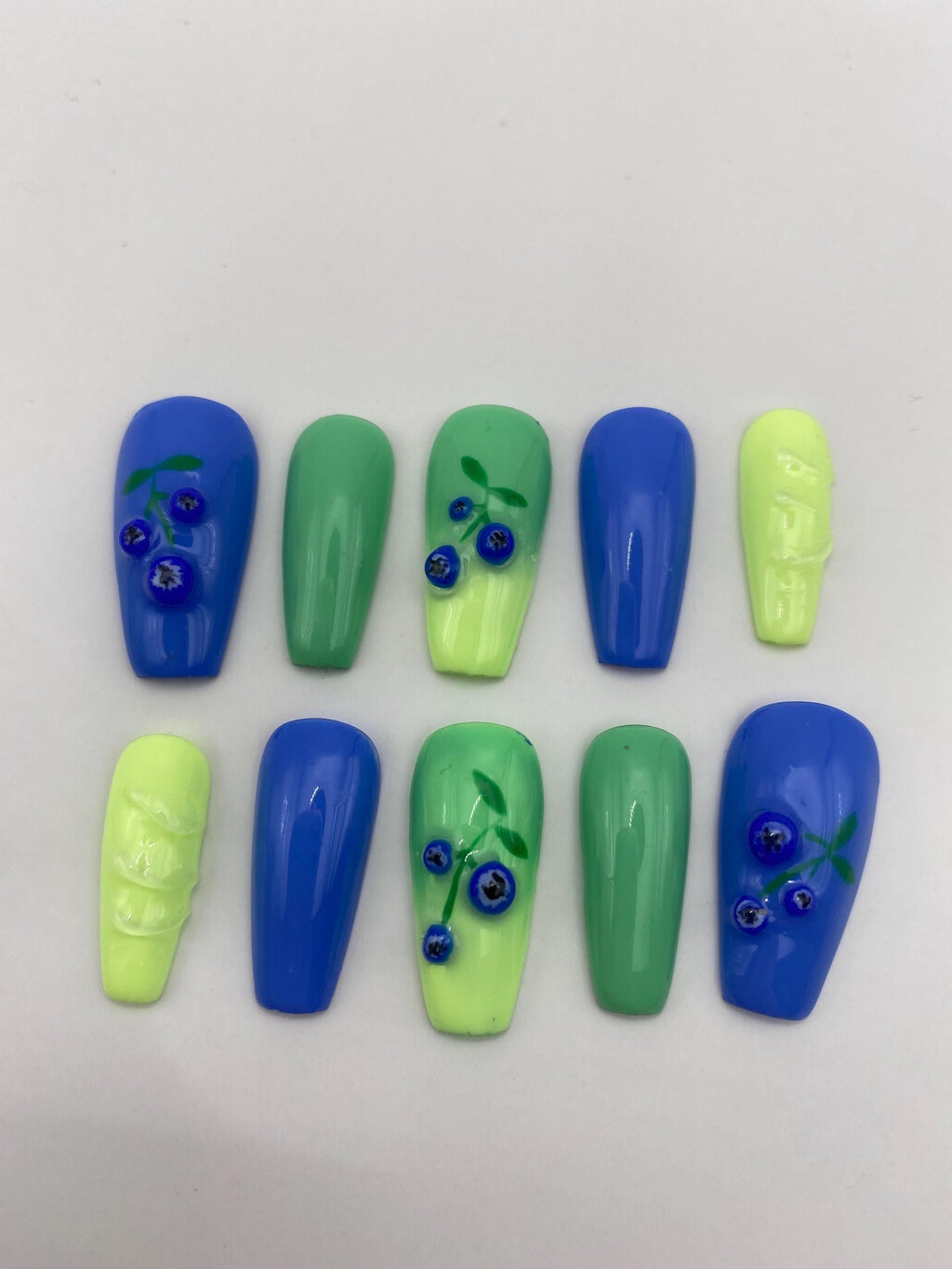 Matcha blueberry lemonade press on nails - gifts for her - fruit nails - fake nails - nail art - summer