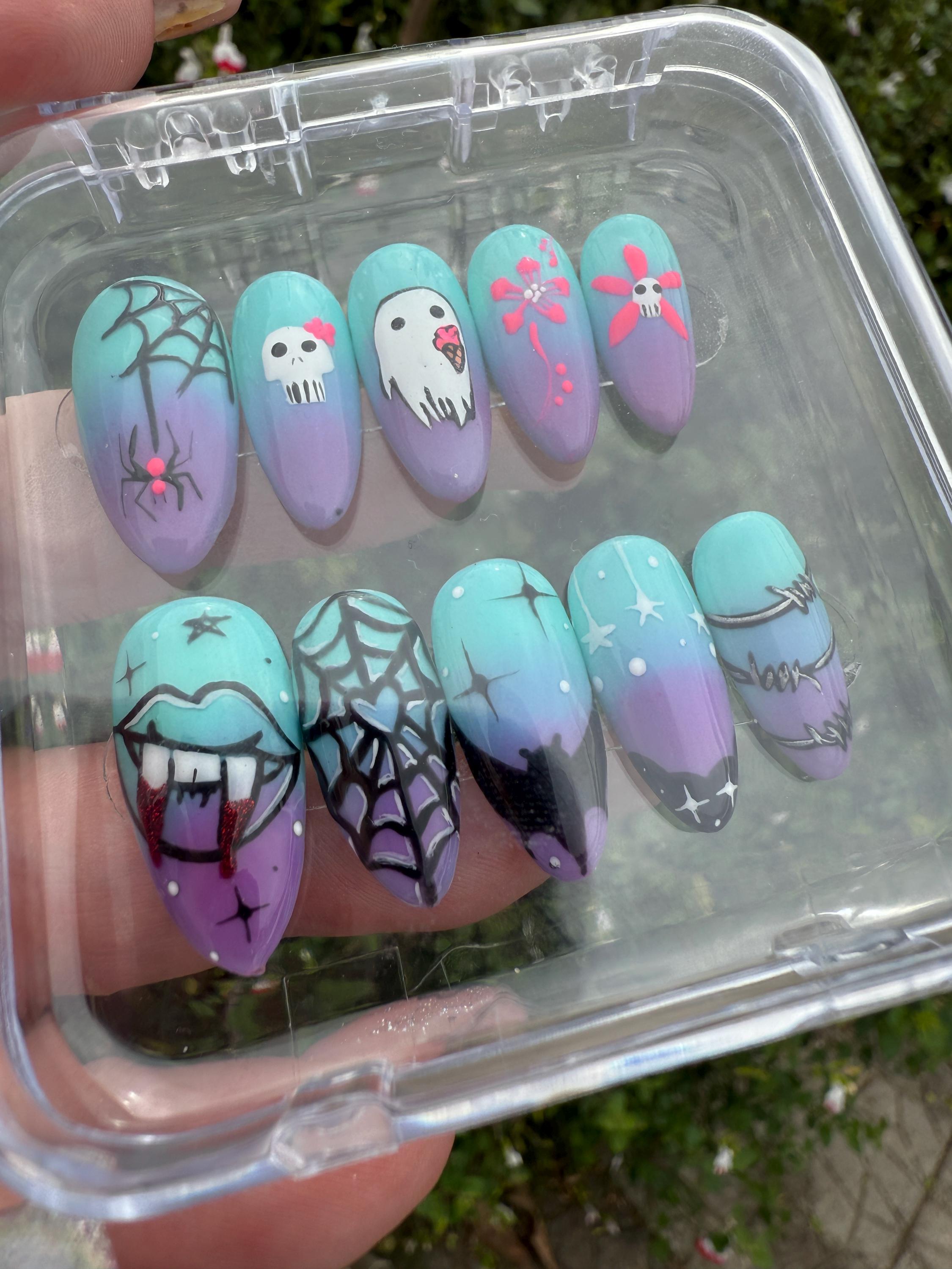 Summerween ombré press on nails - Blue purple fake nails - reusable handmade nails - gothic spooky press ons - gift for her
