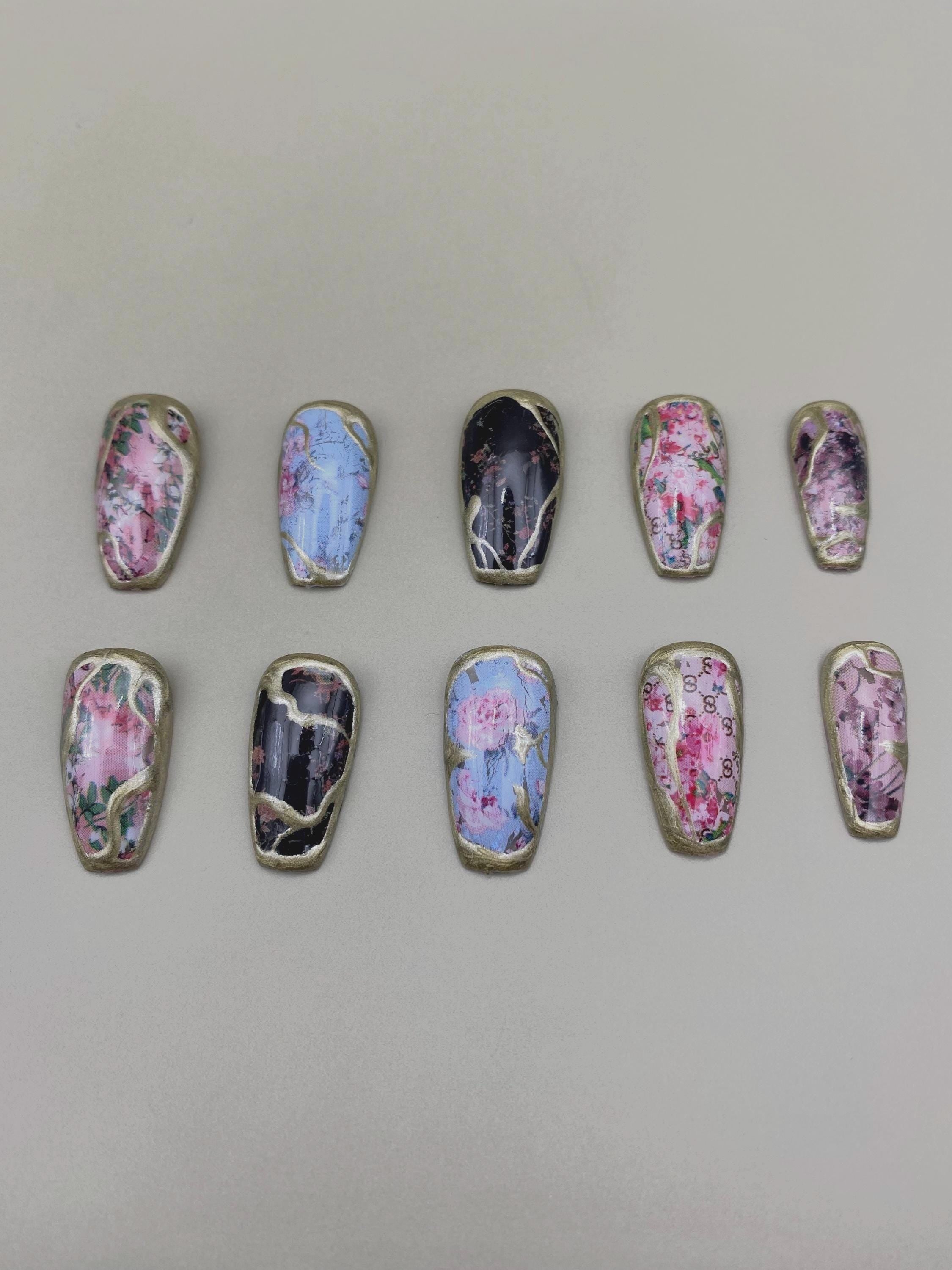 Garden party press on nails - vintage press on nails - gifts for her - Bridgerton inspired - floral - flowers - spring - art - gift